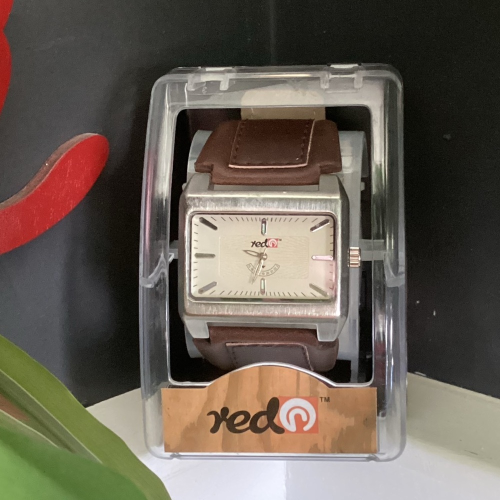 Red brand Men’s Watch